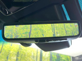 【デジタルインナーミラー】後席の大きな荷物や同乗者で後方が確認しづらい時でも安心!カメラが撮影した車両後方の映像をルームミラー内に表示。クリアな視界で状況の確認が可能です!