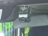 【ドライブレコーダー】ドライブレコーダー装備!走行中はもちろん、あおり運転や事故に遭遇した際、映像で記録し、万一のリスクに備えます。※記録用SDカードはお客様ご自身でご準備いただく必要があります。