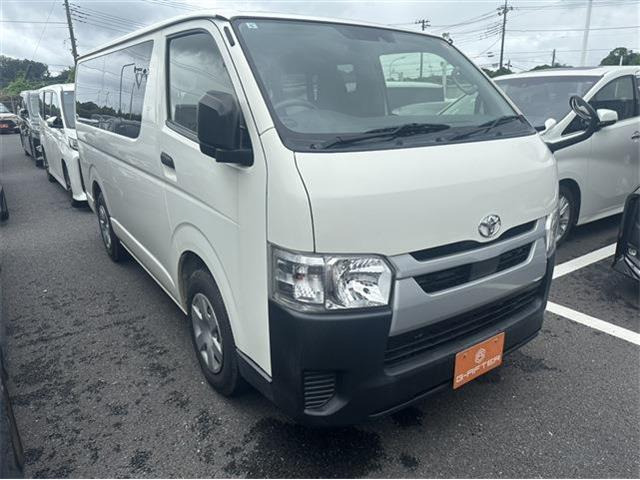 トヨタ ハイエースバン 