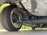 お車を安心してお乗りいただく為には、足回りの定期点検が欠かせません。サービスサポート(有償保証)では無料点検もご提供しており、安心のカーライフをお過ごしいただけるサポート体制が整っています。