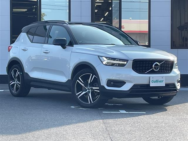 XC40 B4 AWD インスクリプション 4WD 4WD サンルーフ
