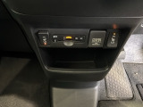 フロント両席にはシートヒーターが付いています!寒い日に便利な装備ですね。