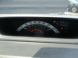 運転席のスピードメーターになります。明るく見やすく安全快適なドライブを楽しめます。