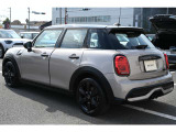 お客様コメント475件 総合5点中4.9点の高実績! ★5つ MINIのことなら安心と実績のMINI NEXT岡山にお任せください!整備などはお近くのMINIディーラーでアフターサービスも大丈夫です★