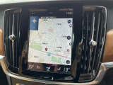 【9インチタッチスクリーン純正HDDナビ】「Apple Car Play」「Android Auto」対応のボルボ先進ナビゲーション「SENSUS」。最新地図データへ無料更新してお渡しします。