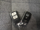 キー操作の手間が少なく、乗車から発進までの流れがスムーズ。毎日の運転がより快適になります