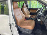 運転席シート廻りは使用感も少なく、良好な状態となっています。丁寧に使われていたことがよくわかりますね。