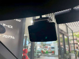 万が一の備えに!車両前方の映像を録画するドライブレコーダーを装備しております。