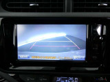 【バックモニター】・・・気になる後ろの見通しも、車庫入れに大活躍☆運転が困難な場所でも、しっかりサポート!心強い味方のモニターです♪