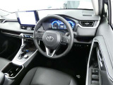 【運転席】運転席周りの画像です。プロの手で隅々までクリーニングしています。ご来店いただき実際に見てみてくださいね☆