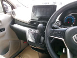 操作しやすい運転席廻り!操作パネルも使いやすい!!ドライブが楽しくなりますっ