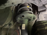 お車を安心してお乗りいただく為には、足回りの定期点検が欠かせません。サービスサポート(有償保証)では無料点検もご提供しており、安心のカーライフをお過ごしいただけるサポート体制が整っています。