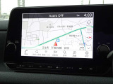 【ナビ】メーカーSDナビ付きです。目的地を設定すれば初めての場所でも簡単に行くことができます。もちろん音楽だって聴けちゃいます♪