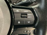 【アダプティブ・クルーズ・コントロール】予め設定した車速内でクルマが自動的に加減速。 前走車との適切な車間距離を維持しながら追従走行し、高速道路でのドライバーの疲労を軽減してくれる嬉しい機能付♪