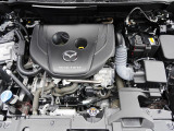 マツダが世界に誇る1.8ディーゼルエンジン。低回転から発生するパワフルなトルクと、優れた環境性能、低燃費性能。快適に楽しく走るための、文字どうり原動力となるエンジンです。