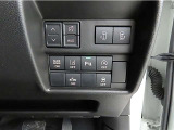 両側電動のスライドドアで楽々スムース!運転席からも開閉の操作もできます♪キーのスイッチひとつで自動開閉できる便利な機能もついてます♪