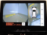 パノラミックビューモニター付きです。全方向の確認ができて安心です。