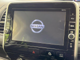 【大画面ナビ】人気の大型9インチナビを装備。存在感のある大画面はインパクト大!ナビ利用時のマップ表示は見やすく、テレビやDVDは臨場感がアップ!いつものドライブがグッと楽しくなります♪