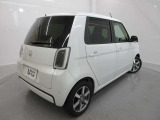 支払総額には車両本体価格の他、自動車税などの税金関係費用、自賠責保険料、印紙代、登録諸経費、リサイクル預託金などが含まれます。