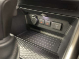 運転席・助手席シートヒーター付き♪お尻や腰回りを温めてくれますよ(^^♪