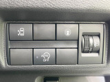 【パワースライドドア】スマートキーや運転席のスイッチでスライドドアの開閉が可能♪電動だから力を入れてドアを開ける必要が無く、小さいお子様でも、重い荷物を持っている時もラクに開け閉めできます♪