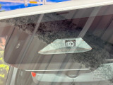 【トヨタセーフティセンス】走行中に前方の車両等を認識し、衝突しそうな時は警報とブレーキで衝突回避と被害軽減をアシスト。より安全にドライブをお楽しみいただけます。