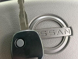 【キーレス】少し離れた場所からでもボタン一つでドアの開錠・施錠ができるのでとっても便利!ドアの鍵穴周りに傷をつけることもありません♪