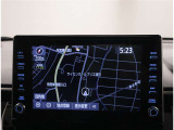 最近の主流ディスプレイオーディオです、スマホと繋いでMAP表示や音楽再生が出来ますよ♪