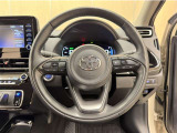 ステアリングスイッチ搭載!手を離さずに手元のスイッチでさまざまな操作が可能。運転中、視線をそらさなくても操作ができて安全です!