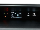 展示車は全てトヨタの車を知り尽くしたエキスパートが基本性能に関わる機能や状態を徹底的にチェックしています。消耗部品の事前交換など法定12ヶ月点検相当の点検・整備を必ず実施しています。