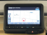 Gathers【VXM-245ZFEi】8インチ大画面モニターを採用。HDMI接続でスマホの動画も楽しめるベーシックモデル。