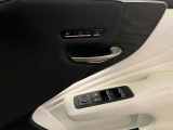 運転の操作性、快適性、など全ては、シートポジションから始まります。シートメモリーは、重要な機能です。