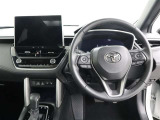 ハンドル周りです。運転している間、長く触れているものだから手に馴染むハンドルがいいですよね♪握ると欲しくなっちゃいますよ(^_-)-☆
