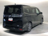 ネッツトヨタ中部の展示車をご覧いただき、ありがとうございます。ネッツトヨタ中部は、ごらんいただいている店舗の他に4店舗ございます。他の店舗にもたくさんの車がありますので、是非ご覧ください。
