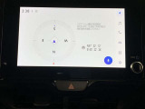 充実のオーディオ&ビジュアル機能にセンター通信型コネクティッドナビにも対応。詳細は販売店スタッフまでおたずねください。