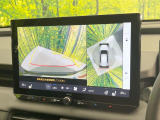 【パノラミックビューモニター】専用のカメラにより、上から見下ろしたような視点で360度クルマの周囲を確認することができます☆死角部分も確認しやすく、狭い場所での切り返しや駐車もスムーズに行えます。