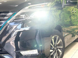【LEDヘッドライト】悪天候や夜間走行時も良好な視界を確保し安心して運転できる高輝度LEDヘッドライトを装備!点灯速度が早く、消費電力も抑えられています。