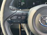 ステアリングスイッチ付きで運転中、前方から目線をそらすことなく、オーディオ等の操作が可能です!