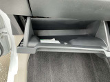 グローブボックスも収納しやすさ◎
