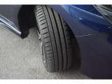 タイヤサイズは225/40R18です