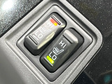 【シートヒーター】寒い日に重宝するシートヒーター!エアコンより早く温まってくれるので寒がりの人も安心ですね♪エアコンの温風は乾燥するから苦手、という方にもをおすすめです。