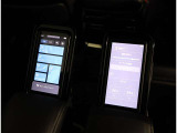 新しい時代の到来!便利なスマートキー付です。プッシュエンジン式スタートスイッチが新鮮さを感じます。ポケットに鍵を入れたままでもエンジン始動致します。まずは体験してみて下さい