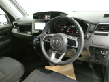 見通しのよいすっきりとした視界で、誰でも運転しやすいです。運転のしやすさは疲れにくさにも繋がりますよ♪