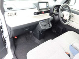 高品質カークリーニング ピカピCar 外装・内装、岐阜トヨペットの専門スタッフがシートもカーペットも綺麗に洗浄済み!プロの仕上げを是非ご確認下さいませ。