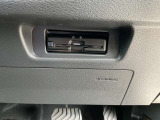ビルトインタイプのETCです。スッキリしていますね。納車時にはセットアップいたしますので、すぐにお使いいただけます。