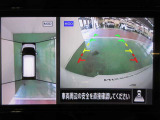 アラウンドビューモニターで車庫入れも空から見ている様に駐車できラクラクです。
