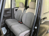 内外装共にとても綺麗な車輛です♪禁煙車としてお使い頂いておりましたので、タバコや芳香剤の臭いもございませんので快適にお乗り頂けます♪