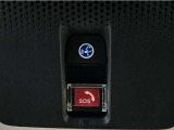 Honda CONNECTが安心快適なカーライフを実現します。万一の時も緊急通報ボタンやトラブルサポートボタンで24時間365日お客様をサポート。大事なお車の盗難やいたずらなどにも対処します。