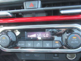 オートエアコンですので、車内を快適な空間に出来ます♪
