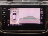 バックモニター+アラウンドビューモニター付きで真上から見た様な画像がモニターで見る事が可能、狭い駐車場や死角の障害物も確認でき、とっても安心です。